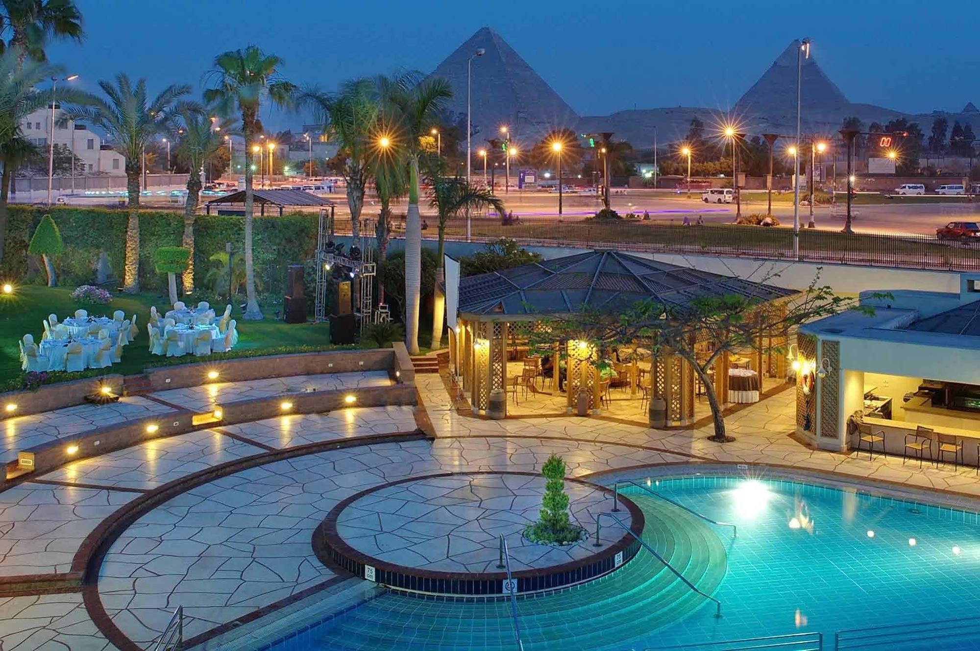 Mercure Cairo Le Sphinx Giza Exterior photo